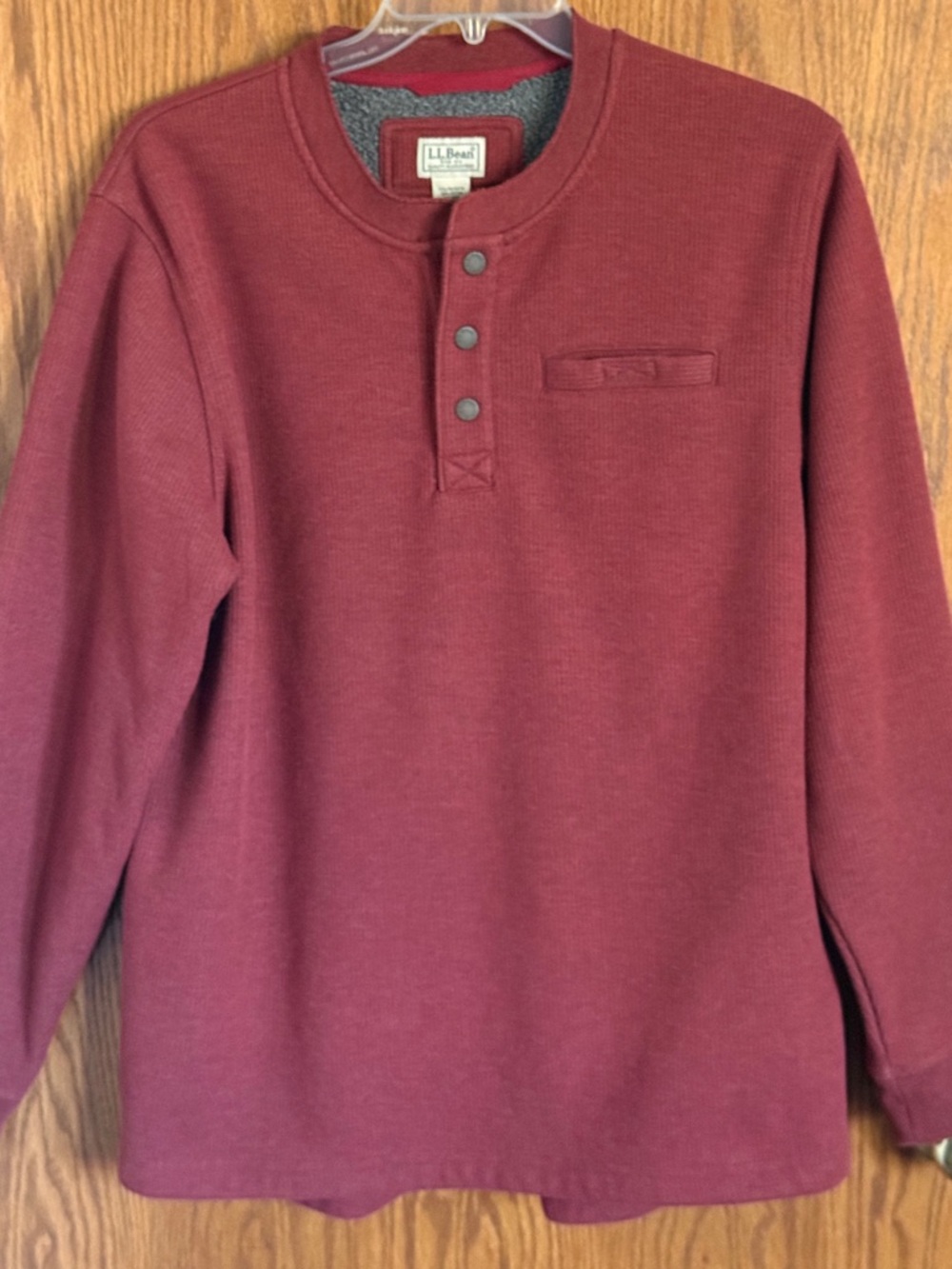 LL Bean Thermal Waffle Henley Burgundy Fleece Lined 4 Snap Shirt Men's Size Lg.